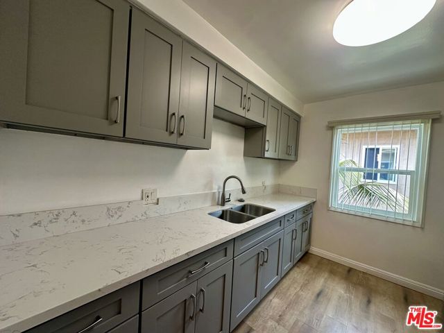 1114 S Sherbourne Drive, Los Angeles CA: https://media.crmls.org/mediaz/179595ab-2d47-4cea-940f-3216510f1fd0.jpg