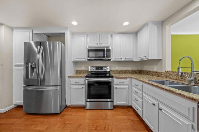 Detail Gallery Image 18 of 42 For 6543 Paseo Adelante, Carlsbad,  CA 92009 - 3 Beds | 2/1 Baths