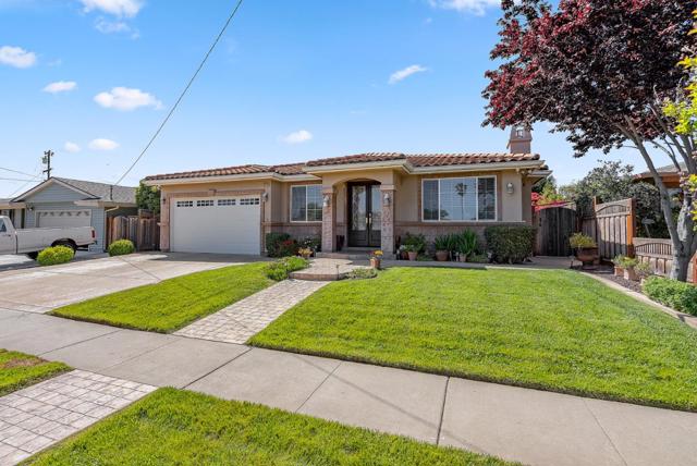 6415 Moores Avenue, Newark CA: https://media.crmls.org/mediaz/1797d8a5-90a6-42a8-8252-5c3616ecc76d.jpg