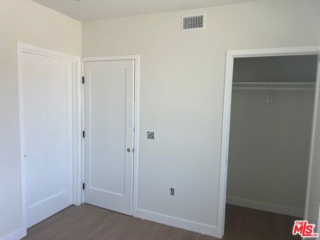 1228 1/2 S Berendo Street, Los Angeles CA: https://media.crmls.org/mediaz/17987ff8-3270-4738-b314-9a5a9d36872b.jpg