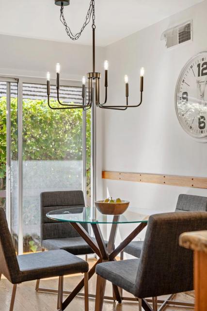 2 Corte Camellia, Millbrae CA: https://media.crmls.org/mediaz/1798fb6e-607a-4938-9b0e-d48a1a44084b.jpg