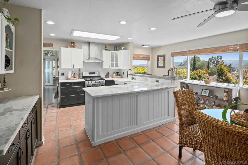 952 5th Ave - photo 7