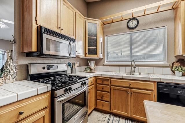 1519 Tamara Court, Escalon CA: https://media.crmls.org/mediaz/179bca2a-73ee-47b8-8b9d-ed3da71454d6.jpg