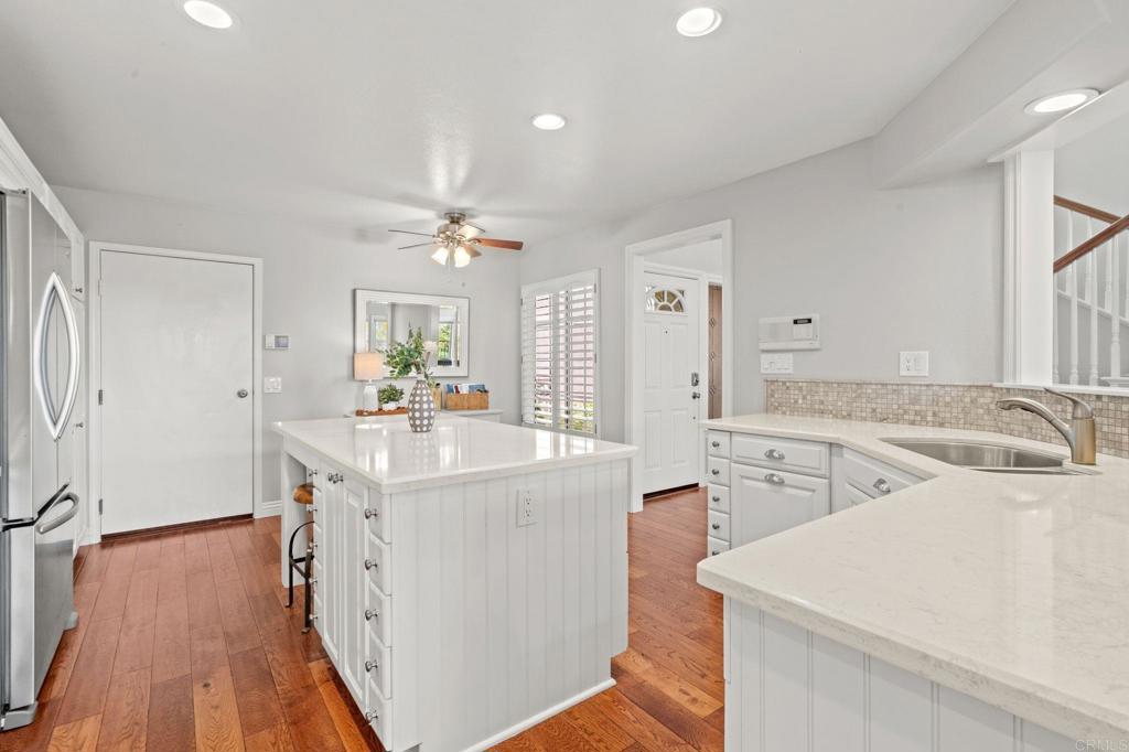 12041 Tivoli Park Row - photo 7