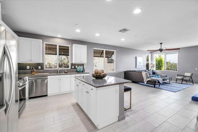 2090 Savanna Way, Palm Springs, CA 92262