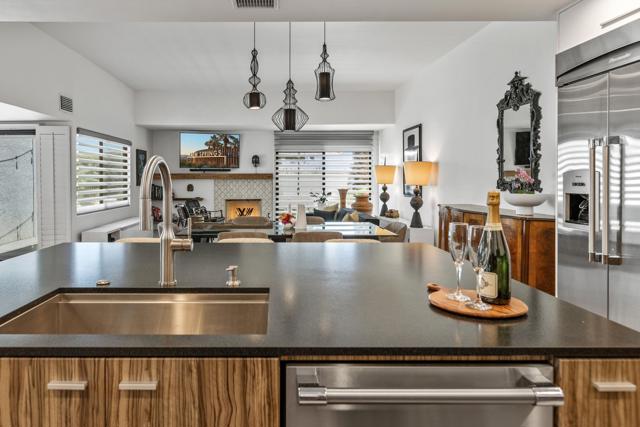 6250 N Paseo De La Palma, Palm Springs CA: https://media.crmls.org/mediaz/179ce00f-3c0f-4223-b218-7167f7cc9a8f.jpg