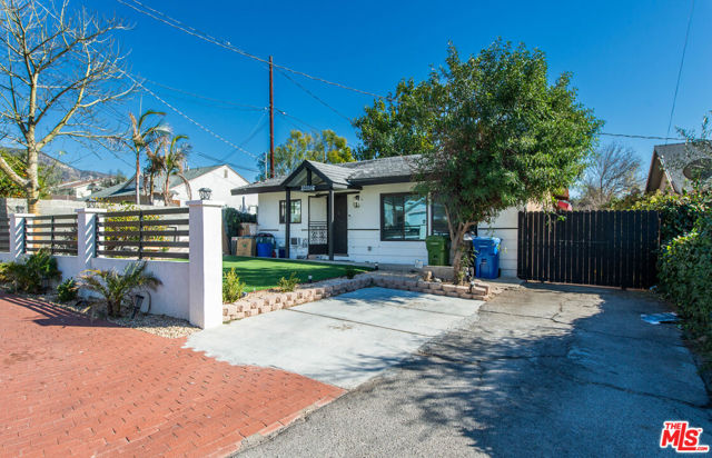 14682 Cobalt Street, Sylmar CA: https://media.crmls.org/mediaz/179d642b-bc83-4e5e-b338-9cc6a5c6d7a9.jpg