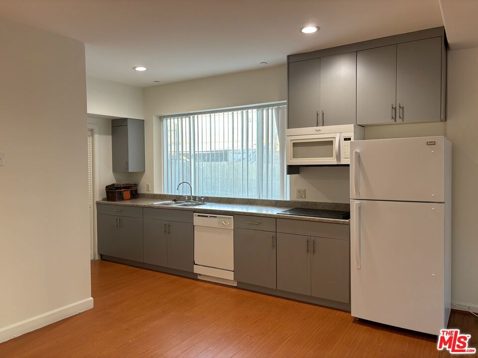 1412 S Sherbourne Drive #103