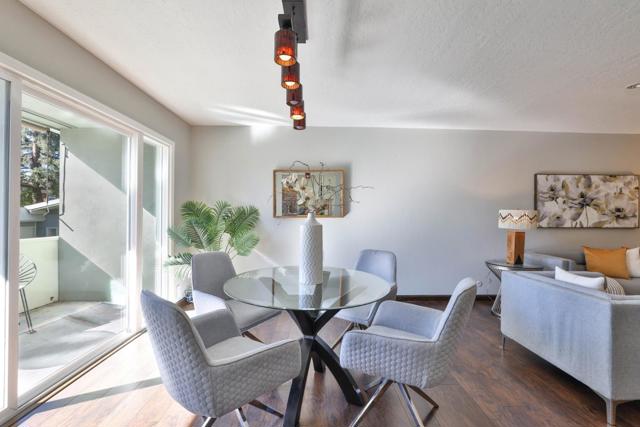 1458 Hudson Street, Redwood City CA: https://media.crmls.org/mediaz/17a007ec-d88c-4532-9020-0b3809256bb4.jpg