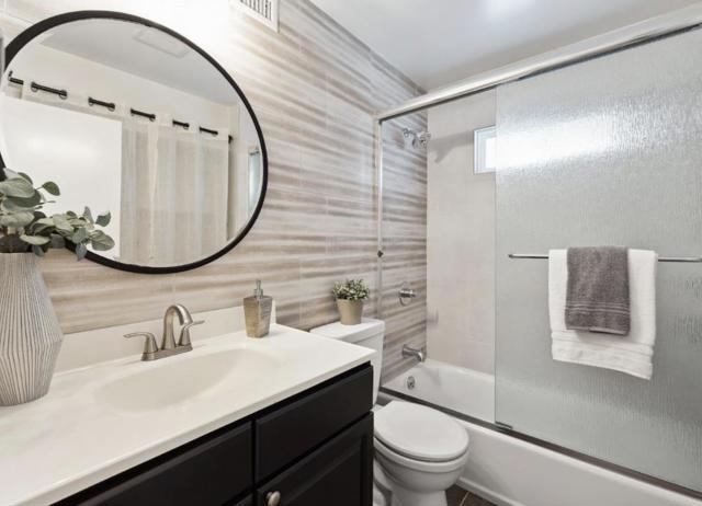 1008 Porto Marino Drive, San Carlos CA: https://media.crmls.org/mediaz/17a00ea4-304b-4e98-9754-3720e7dc257c.jpg