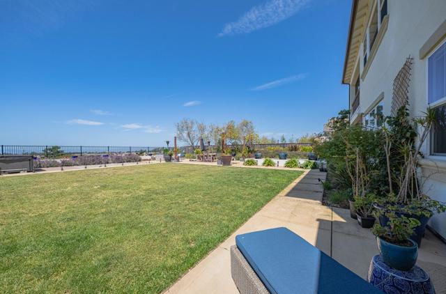 2967 Garnet Way, Marina CA: https://media.crmls.org/mediaz/17a048ed-318e-4a62-b781-c5140e671194.jpg