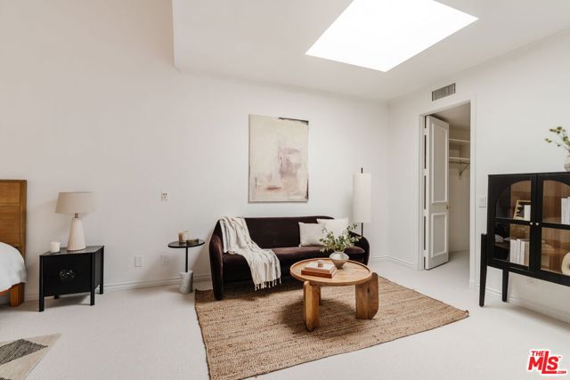 2227 Century Hill, Los Angeles CA: https://media.crmls.org/mediaz/17a06a95-4045-4fb7-a5c0-850595ad313e.jpg