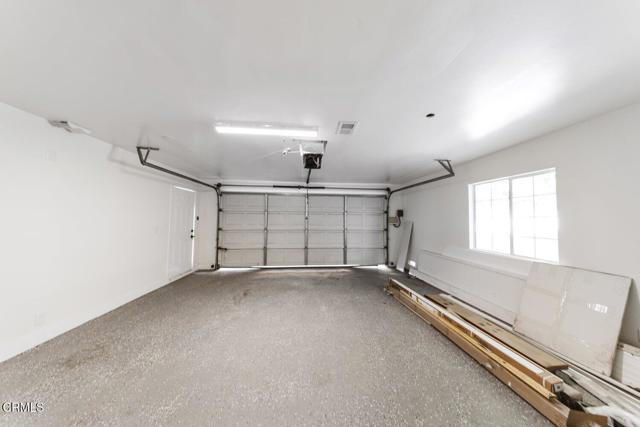 Detail Gallery Image 21 of 24 For 19314 Valerio St, Reseda,  CA 91335 - 3 Beds | 2/1 Baths