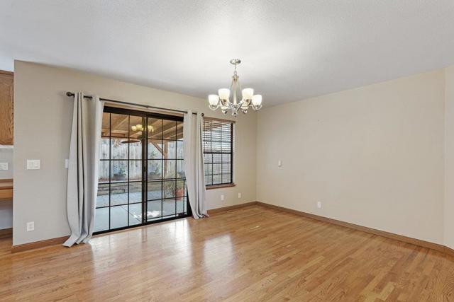 1511 Las Brisas Drive, Hollister CA: https://media.crmls.org/mediaz/17a0d949-1fcc-4d6b-a93d-55fda18b5ea6.jpg