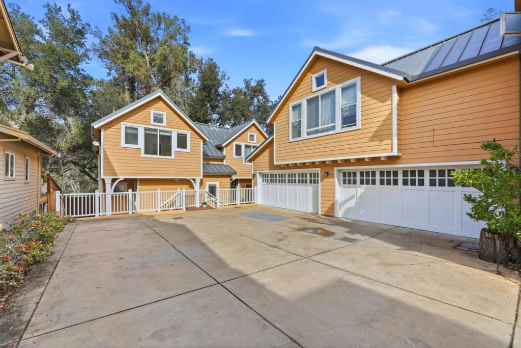 14637 Big Basin Way