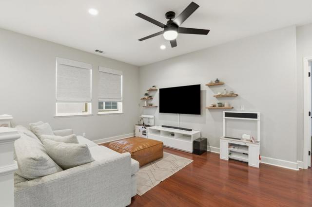 17725 Calle Mazatan, Morgan Hill CA: https://media.crmls.org/mediaz/17a10bf2-9456-4eee-bfca-437109a9c86c.jpg