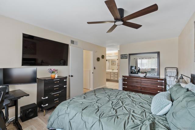 9757 Caminito Cuadro, San Diego CA: https://media.crmls.org/mediaz/17a44bfc-bff4-4d53-8d1a-78fcb5d79544.jpg