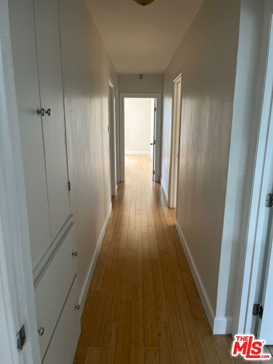 101 N La Peer Drive, Los Angeles CA: https://media.crmls.org/mediaz/17a47cd9-0549-42bc-8a92-171675228cf8.jpg