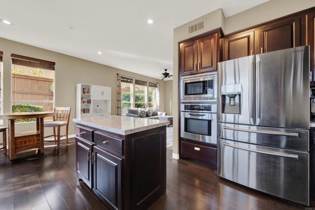 Detail Gallery Image 12 of 74 For 2223 Rock View Glen, Escondido,  CA 92026 - 4 Beds | 2/1 Baths