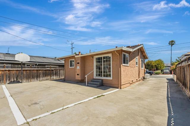 295 N 16th Street, San Jose CA: https://media.crmls.org/mediaz/17a573d0-c86f-4199-8509-d17eae4a9b29.jpg
