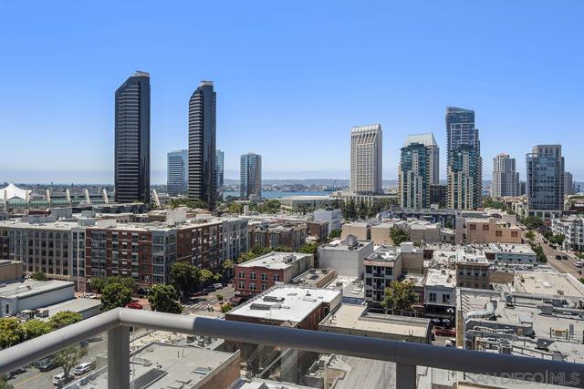 575 6th Avenue, San Diego CA: https://media.crmls.org/mediaz/17a627b1-6f76-4722-bb6c-4325c6b3493b.jpg
