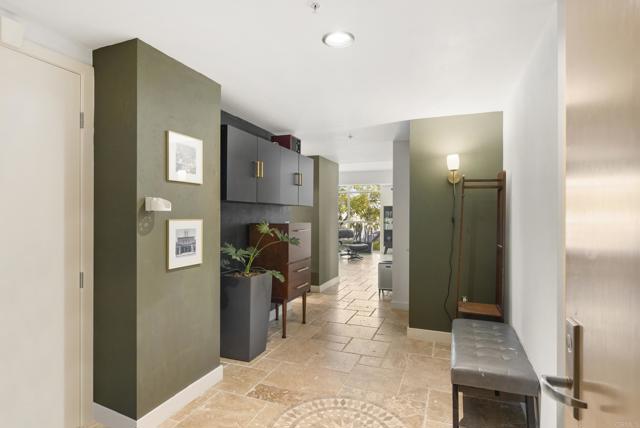 3812 Park Boulevard, San Diego CA: https://media.crmls.org/mediaz/17a65fd2-4c94-43a8-b70e-8f5a48de059b.jpg