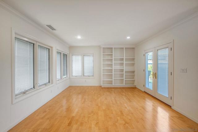 Image 42 of 52 For 17784 Via Graacia