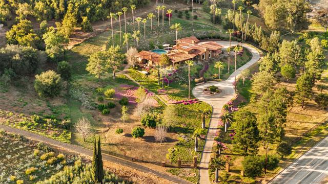 Image 66 of 75 For 1951 Cloverdale Rd