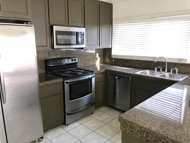2359 Caminito Agrado, San Diego CA: https://media.crmls.org/mediaz/17a82b1d-2421-476f-aa9a-71f2fb1d973d.jpg