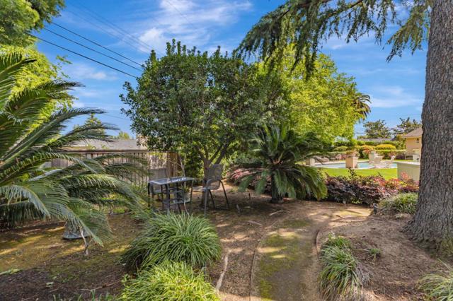 3231 Fieldcrest Drive, Sacramento CA: https://media.crmls.org/mediaz/17a87d20-a8fa-4796-b48c-f1f8fee7037d.jpg