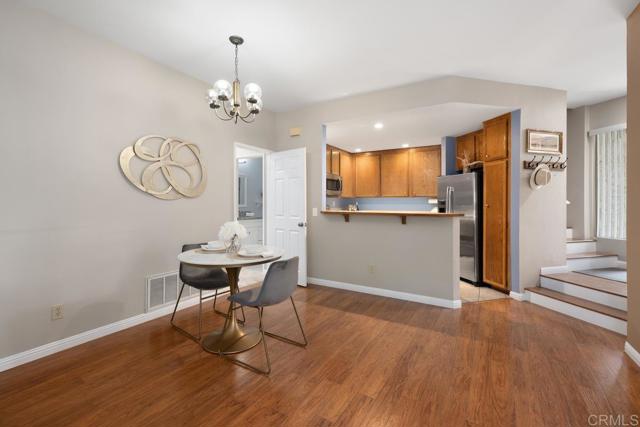 7398 Park View Court, Santee CA: https://media.crmls.org/mediaz/17aa29e1-c695-4f89-9464-e8eba619024c.jpg