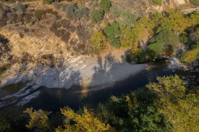 47275 Arroyo Seco Road, Greenfield CA: https://media.crmls.org/mediaz/17aa69ec-fbe6-487c-9f2f-c7ae57de8ba0.jpg