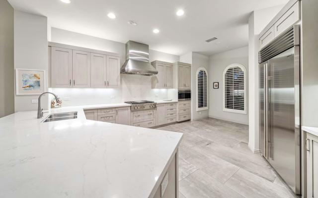 75757 Via Stia, Indian Wells CA: https://media.crmls.org/mediaz/17abba37-ce8d-47e9-a40b-19b79f59ef3f.jpg