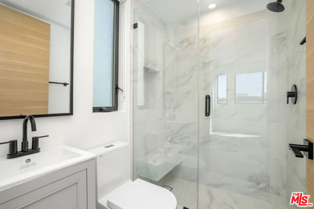 111 N Orlando Avenue, Los Angeles CA: https://media.crmls.org/mediaz/17ac1b8e-368e-406d-af2e-3b4251908526.jpg