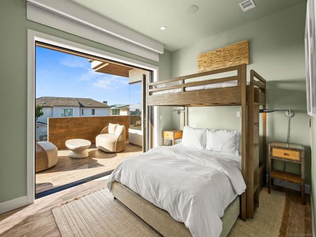 8477 El Paseo Grande, La Jolla CA: https://media.crmls.org/mediaz/17ac5ddb-8d88-4e97-9ce4-ae9b4ed3e021.jpg