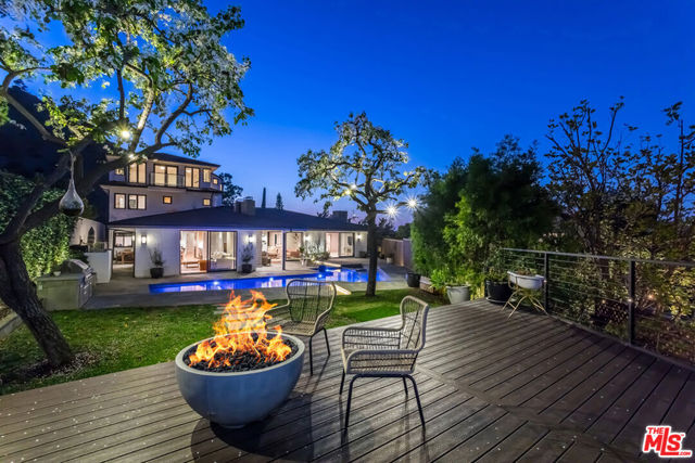 8306 Skyline Drive, Los Angeles CA: https://media.crmls.org/mediaz/17ac6f3a-d030-42cd-b0be-ad514f8ec6b2.jpg