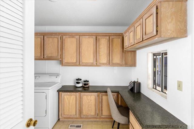 5128 Don Mata, Carlsbad CA: https://media.crmls.org/mediaz/17ad63c7-d076-4fc3-9719-450d812096e2.jpg