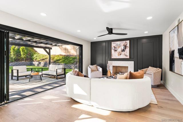 13334 Barbados Way, Del Mar CA: https://media.crmls.org/mediaz/17ad7959-f5b7-4e8e-b140-d9532254a13b.jpg