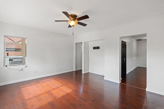 4239 35Th Street, San Diego CA: https://media.crmls.org/mediaz/17ada490-8c88-40c7-8aa8-68714e9bc826.jpg