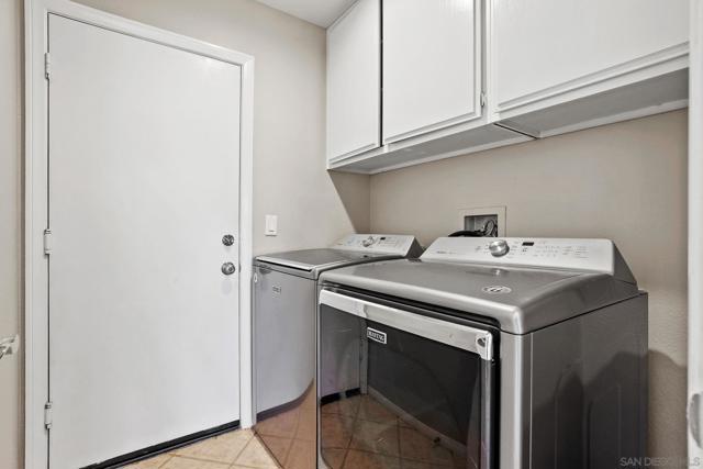 1187 Avenida Azul, San Marcos CA: https://media.crmls.org/mediaz/17ae266a-4f16-4559-bb05-dc8ba7397541.jpg