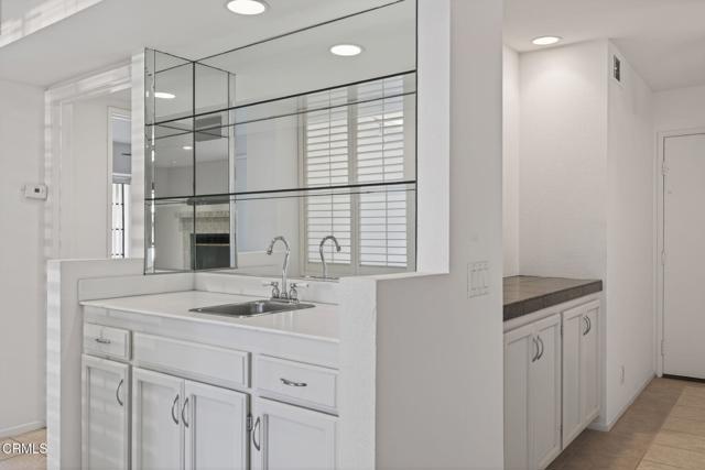 Detail Gallery Image 46 of 62 For 1943 San Tropez Cir, Oxnard,  CA 93035 - 2 Beds | 2 Baths