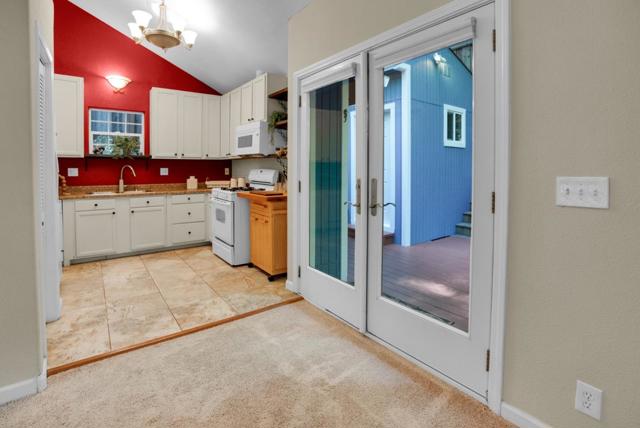 17981 Ogallala Warpath Road, Los Gatos CA: https://media.crmls.org/mediaz/17afa155-6b4a-4e7a-9f53-5471e12ef151.jpg