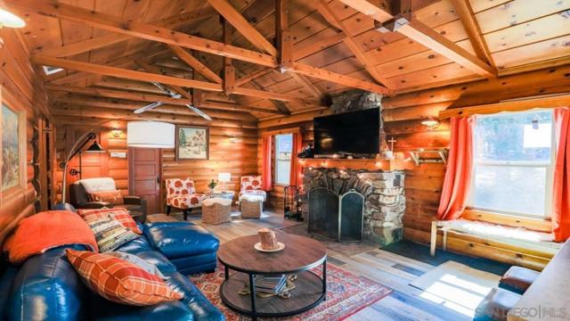 535 W Rainbow Blvd, Big Bear CA: https://media.crmls.org/mediaz/17afdee0-94a2-4736-9a9b-03efbf63f2ef.jpg