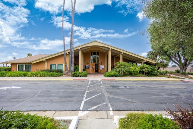 3839 Vista Campana S, Oceanside CA: https://media.crmls.org/mediaz/17b00644-18ff-4253-bfa5-4515901d829d.jpg