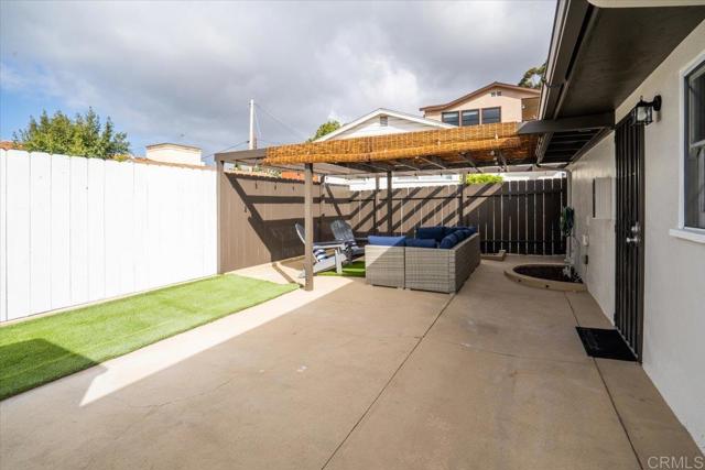2604 06 Juan Street, San Diego CA: https://media.crmls.org/mediaz/17b04e13-9171-4979-aa89-9148722b002a.jpg