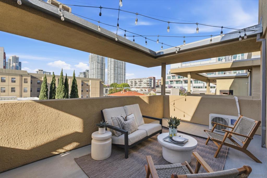 908 G St - photo 6