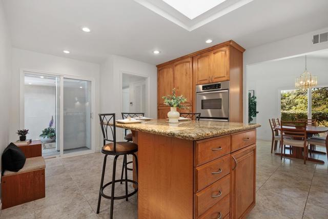 159 Mexicali Ct, Solana Beach CA: https://media.crmls.org/mediaz/17b0afe1-878e-458d-a679-b05949cd2973.jpg