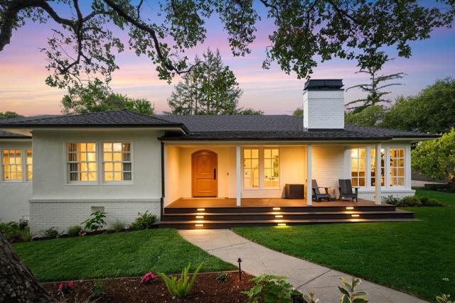 130 Stonehedge Road, Hillsborough CA: https://media.crmls.org/mediaz/17b0f2c7-fd90-46fe-9208-10dc1d57be20.jpg