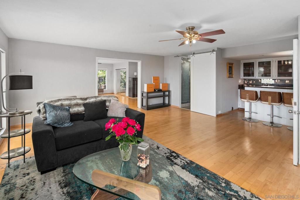 MLS #250032243SD image #21