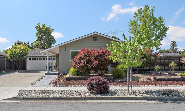 728 Glencoe Court, Sunnyvale CA: https://media.crmls.org/mediaz/17b15c10-da40-44fb-b8a0-b09e5fa74c06.jpg